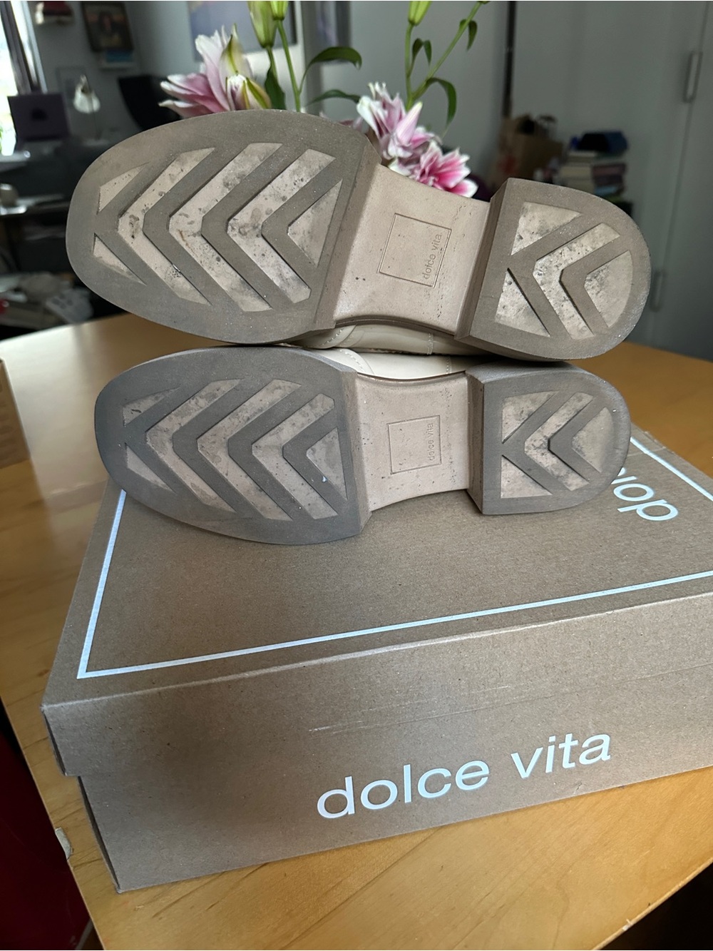 SUPER comfy Dolce Vita Patent & Knit Platform Ankle Boots - Picture 5 of 8